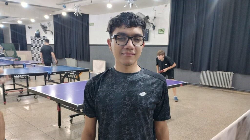 Enzo Cejas fue el ganador del Primer Circuito Donic 2026 en el ACV Tenis de Mesa