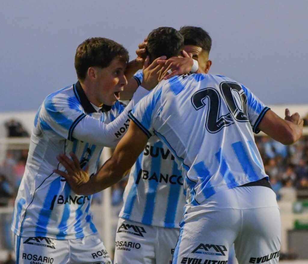 Racing empató ante Deportivo Madryn en Nueva Italia