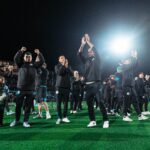 Conmovedor Banderazo en Alberdi previo a la final ante River
