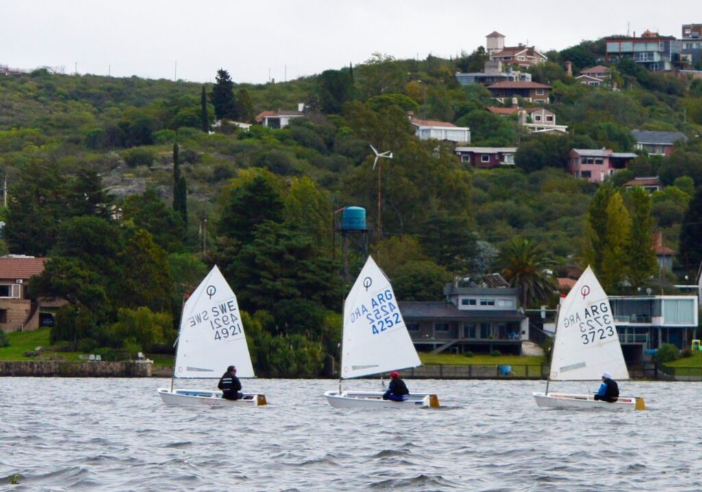 El lago San Roque será escenario de la Regata “Revolución de Mayo”