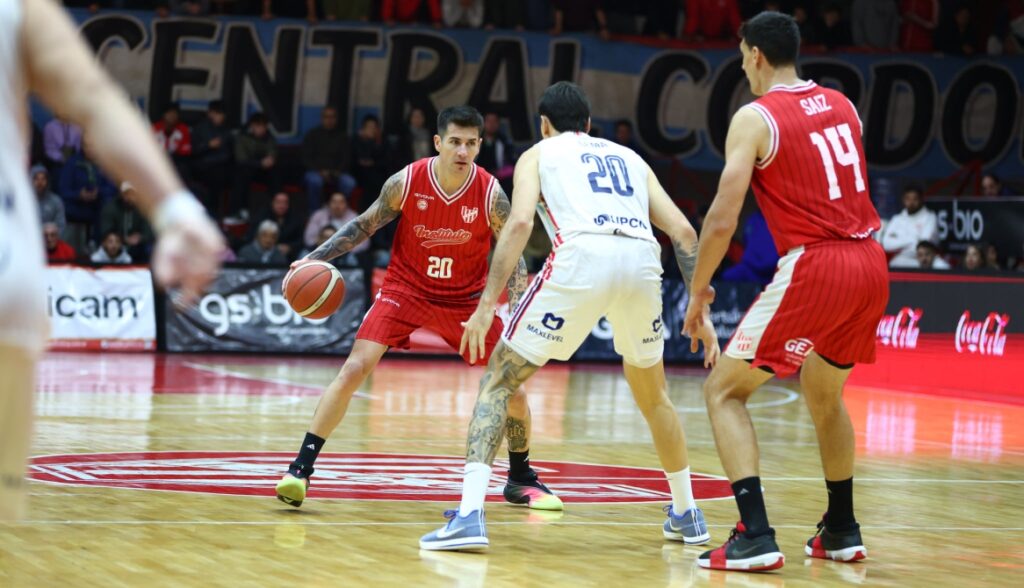 Instituto igualó la serie ante Quimsa y forzó el quinto juego