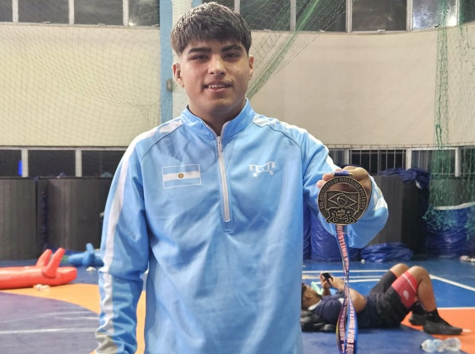 El cordobés Benjamín Casas representará a la Argentina en el Campeonato Mundial de Lucha U17 2026