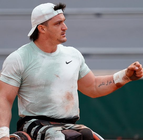 Gustavo Fernández está entre los cuatro mejores de Roland Garros