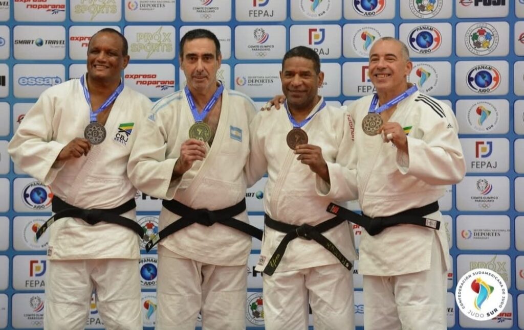 Cosecha de medallas de Oro de los Judocas Veteranos de Córdoba en el Sudamericano de Asunción