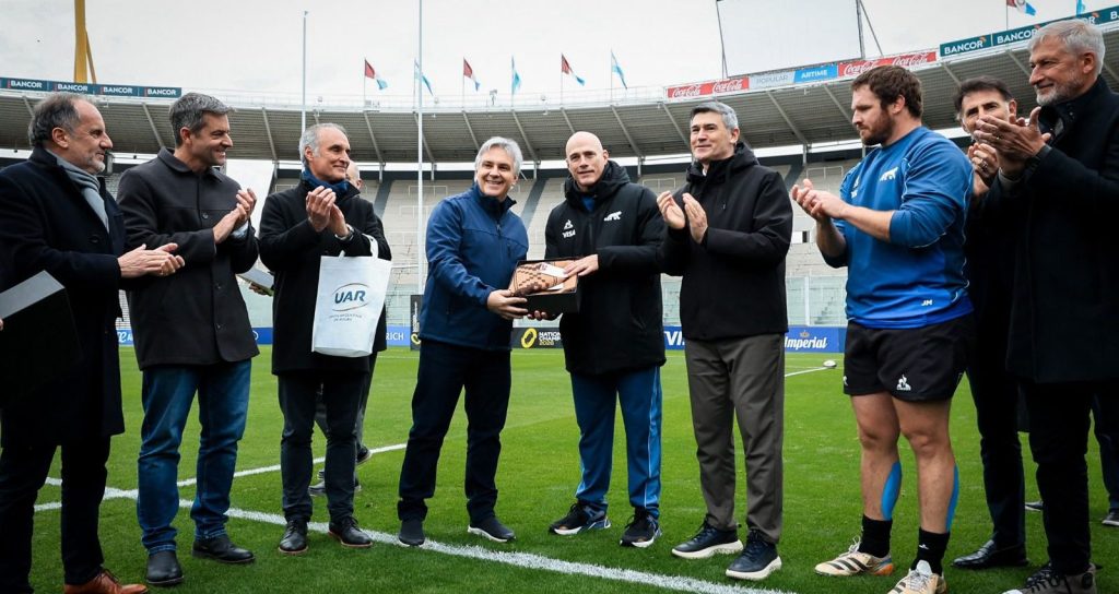 Llaryora acompañó a Los Pumas en el último entrenamiento de cara al partido con Escocia