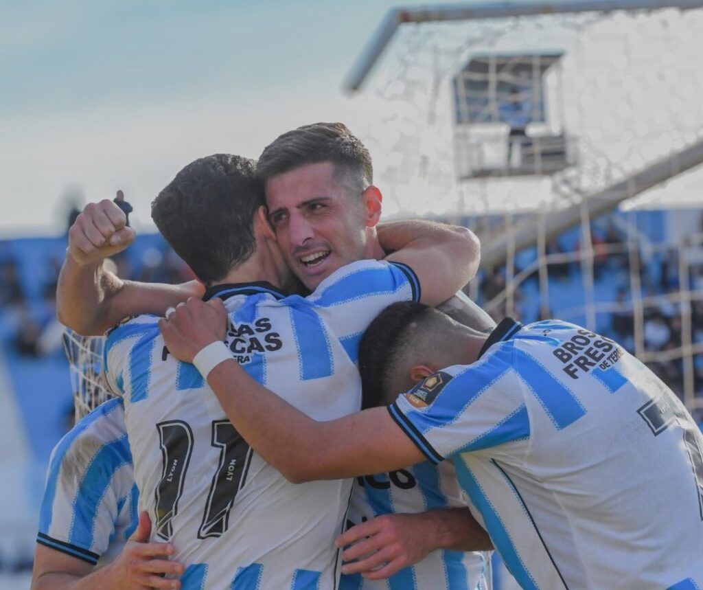 Racing le ganó a San Telmo en Nueva Italia