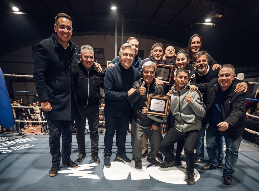 Noche a puro boxeo en el Club Las Palmas