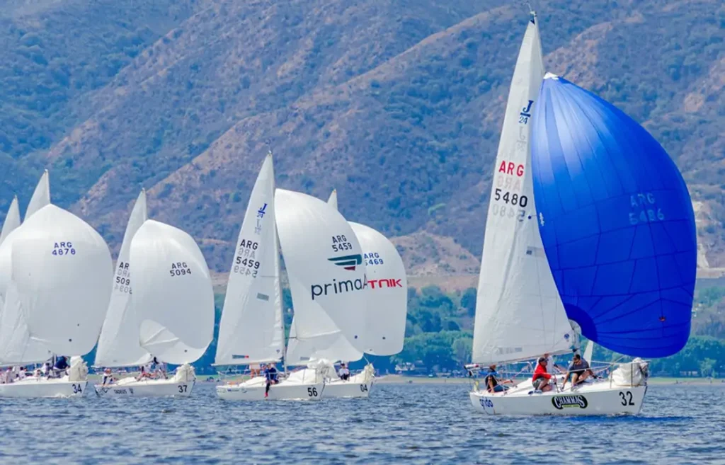 El lago San Roque recibe al Campeonato Sudamericano de J24