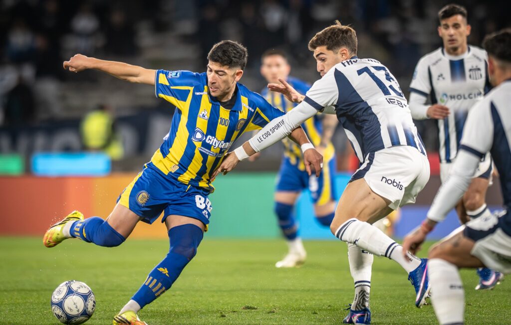 Talleres no supo sostener la victoria y empató con Rosario Central en el Kempes