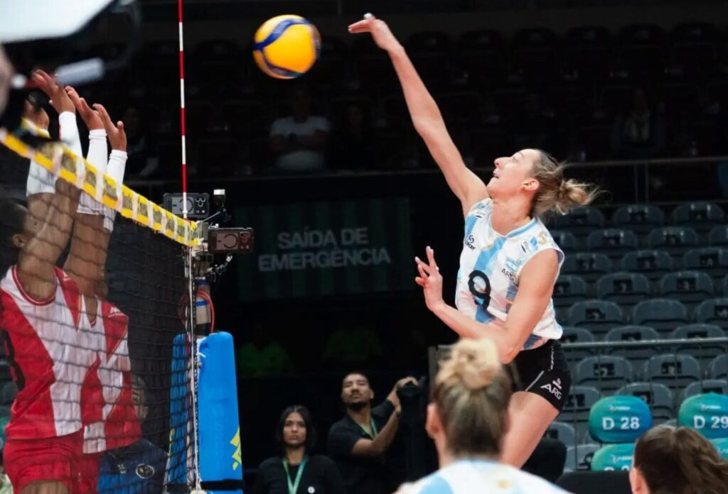 Con la cordobesa Bianca Cugno, máxima anotadora del partido, ganaron Las Panteras