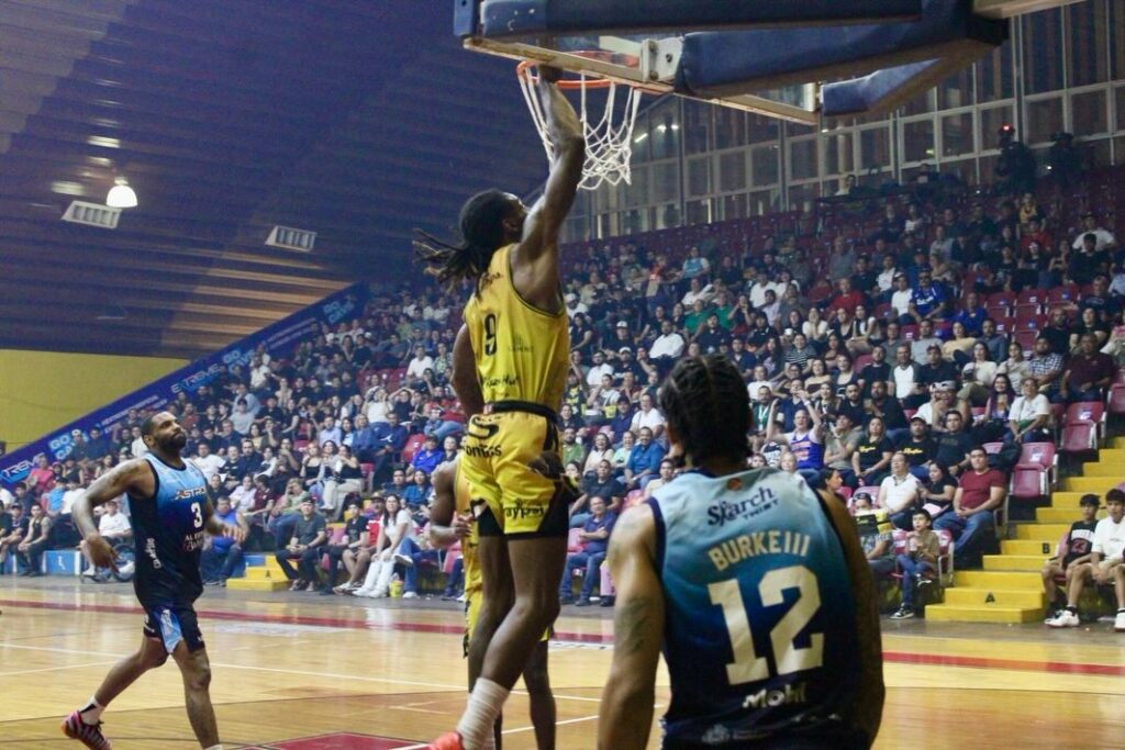 Torren Jones se suma a Instituto