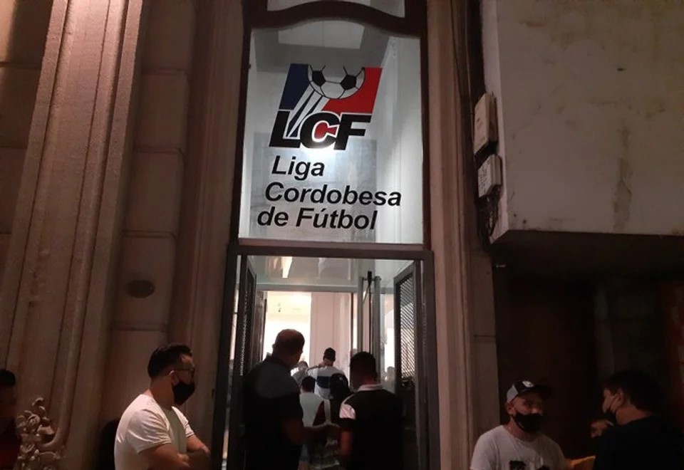 LCF: así se jugará el fin de semana, con actividad reducida en Primera A y B