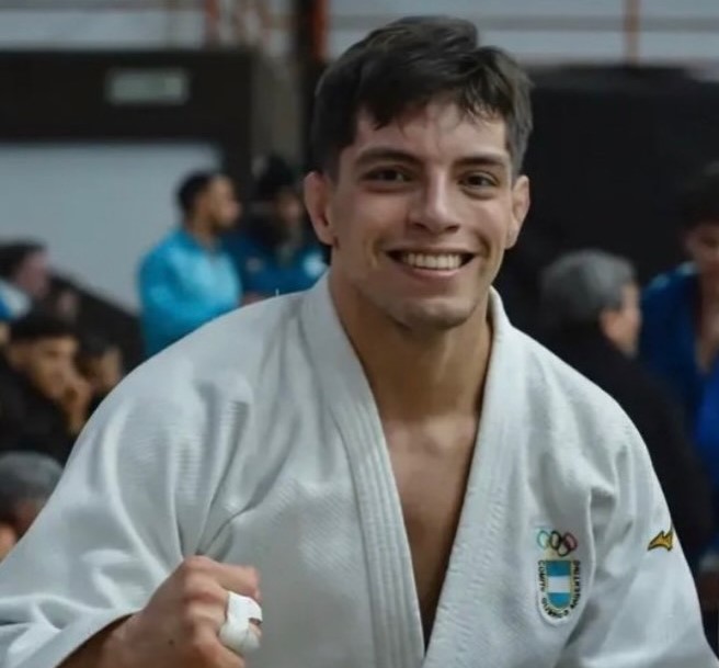 El judoca cordobés Agustín Gil se colgó la medalla de plata en los Juegos Suramericanos