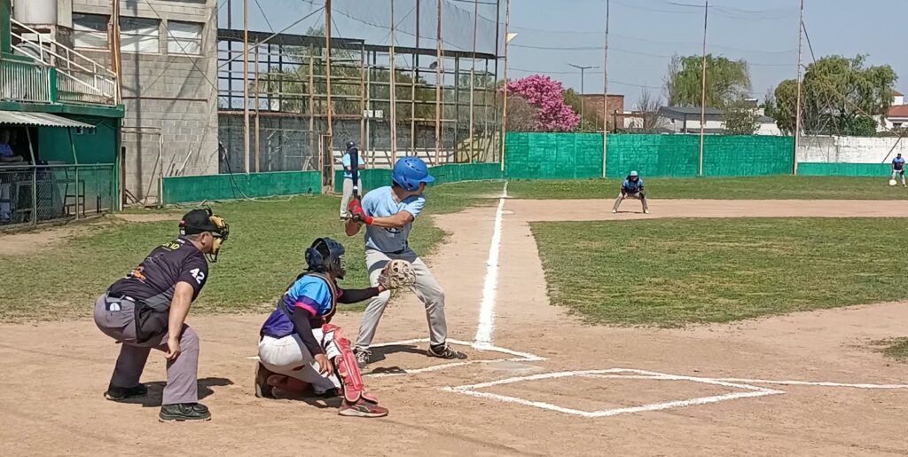 Dogos se mantiene invicto y el Clausura entra en una etapa decisiva