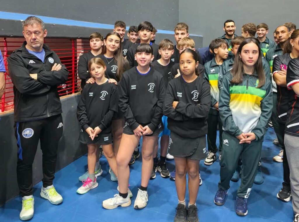 Con el acto inaugural dio inicio en el Jockey Club Córdoba los Campeonato Argentinos de Infantiles y Juveniles de Trinquete