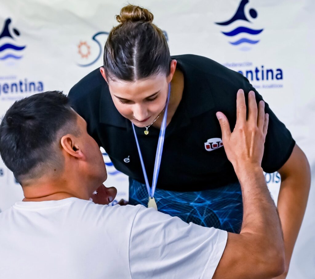 Un Torneo Nacional con grandes resultados para los nadadores del club Universitario