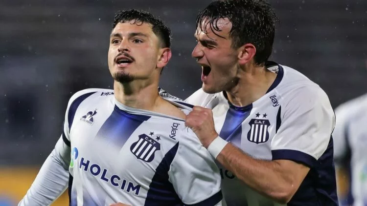 Talleres recibe a Defensa y Justicia en el Mario Alberto Kempes