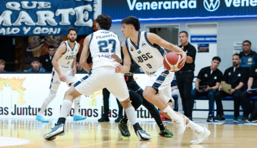 Independiente de Oliva ganó y pasó a Cuartos de Final de la LSB 2026
