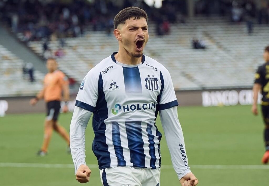 Talleres juega ante el Deportivo Riestra en el «Guillermo Laza»