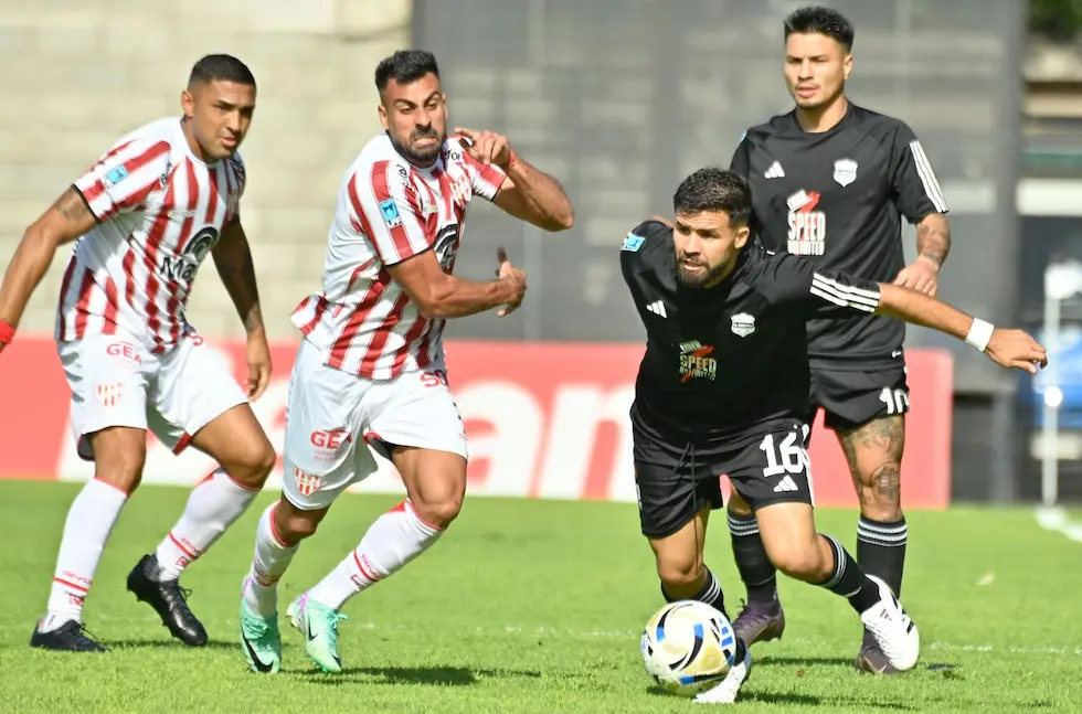 Instituto recibe a Riestra sabiendo que es una de las tres finales que le queda